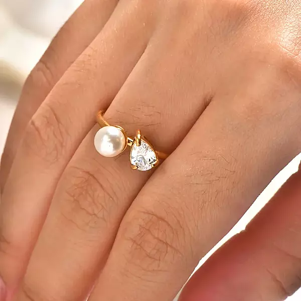 Diamond & Pearl Ring