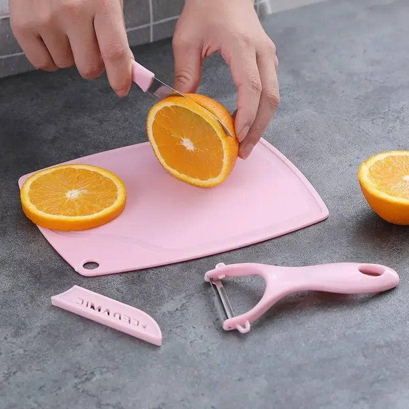 3 PIECES SET OF MULTIFUNCTIONAL CUTTING BOARD. KNIFE AND PEELER - SOURVENIR IDEA