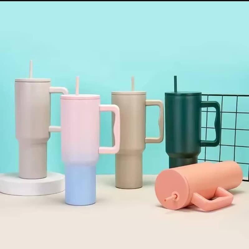 VACUUM INSULATED MUG WITH HANDLE LID AND STRAW - 1.2L