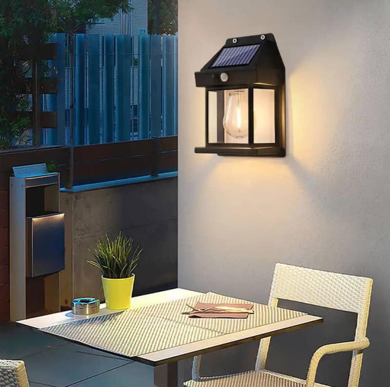 Outdoor Solar Lamp - One Bulb