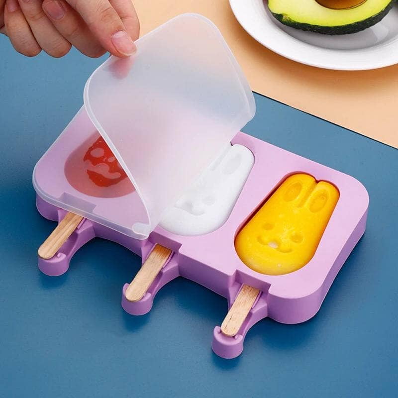 3 HOLES SILICON CARTOON ICE MAKER ICE MOULD