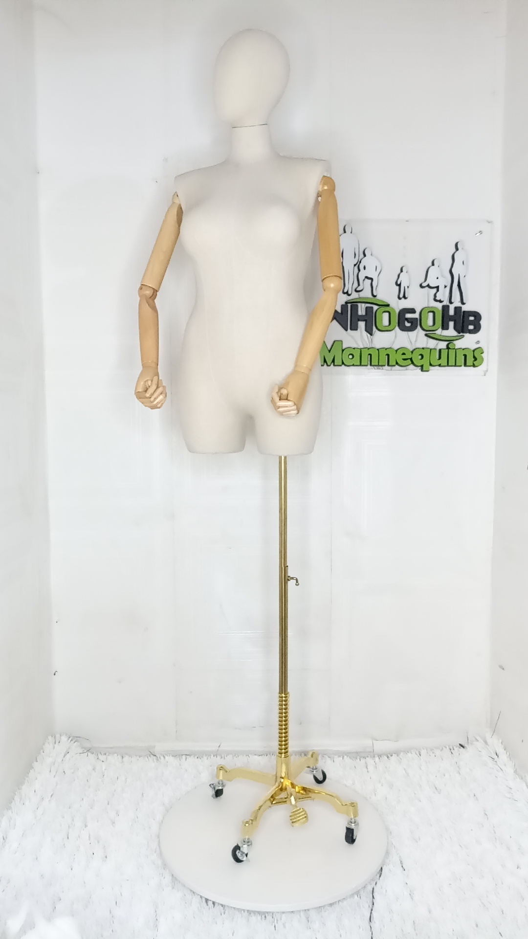 Size 14/16 Mummy of Lagos Plus Size Female Dressform Mannequin Fully Pinnable
