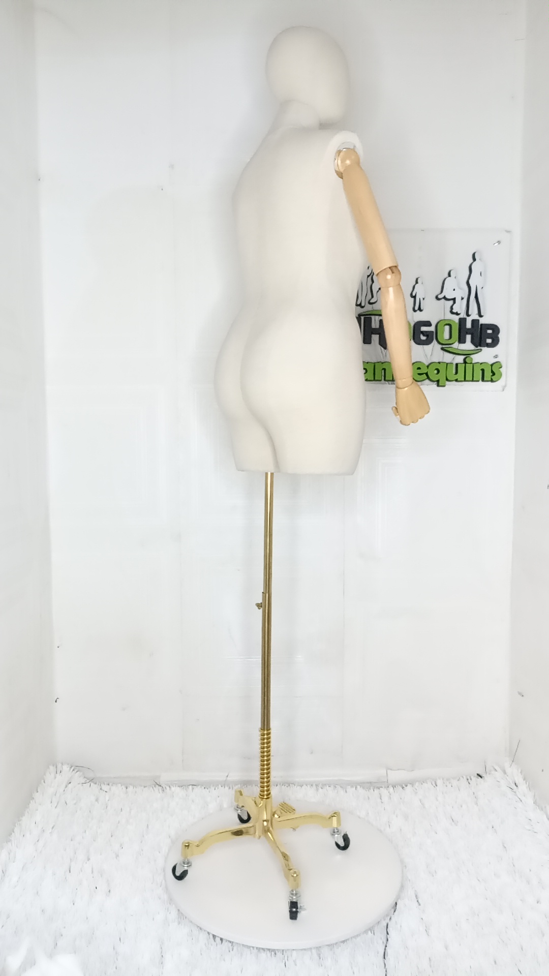Size 14/16 Mummy of Lagos Plus Size Female Dressform Mannequin Fully Pinnable