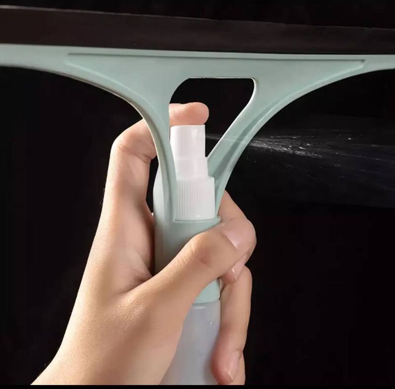 MULTIFUNCTIONAL WINDOW CLEANER WITH SPRAY  NOZZLE AND SCRAPPER
