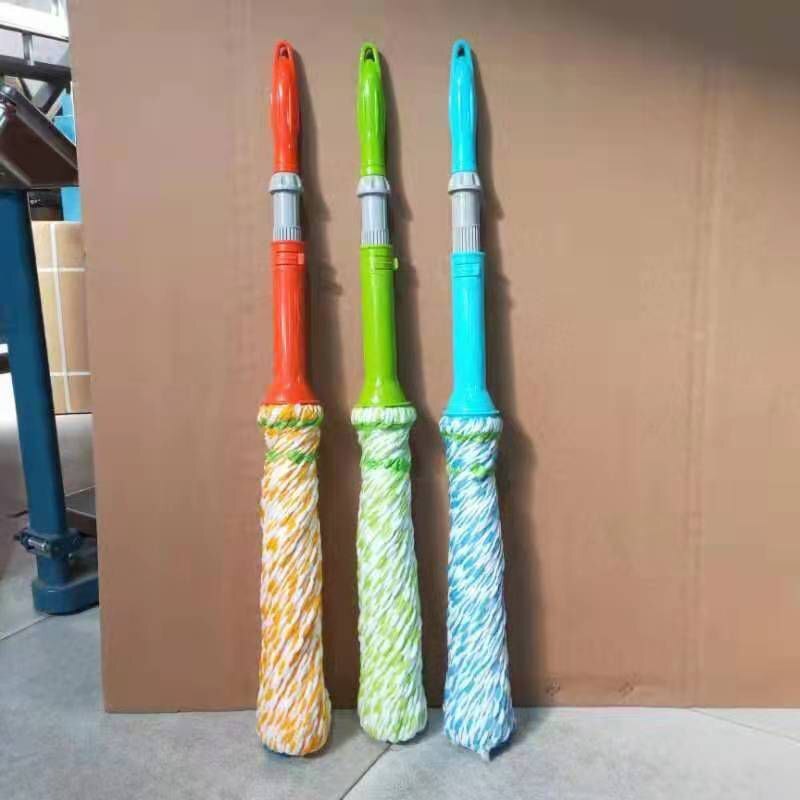RETRACTABLE MICROFIBER SQUEEZE MOP