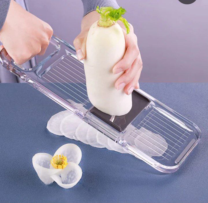 MULTIFUNCTIONAL KITCHEN SLICER