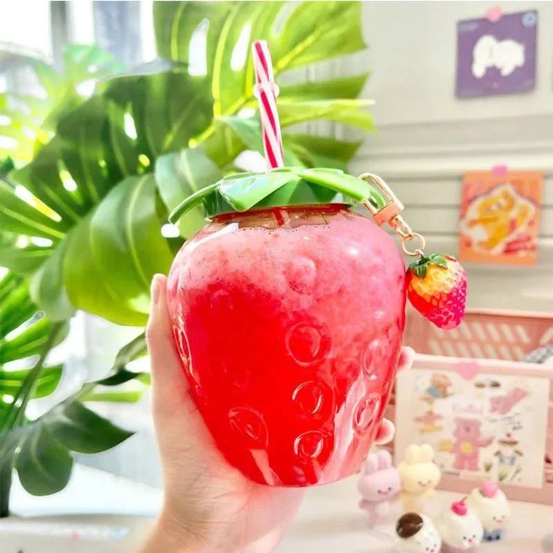 STRAWBERRY CUP WITH STRAW