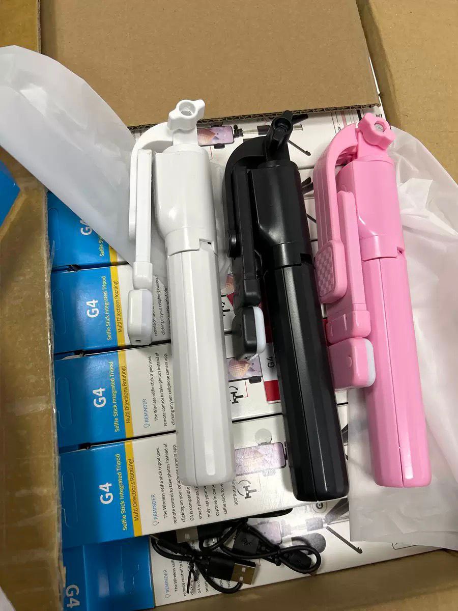 SELFIE STICK WITH LIGHT - G4