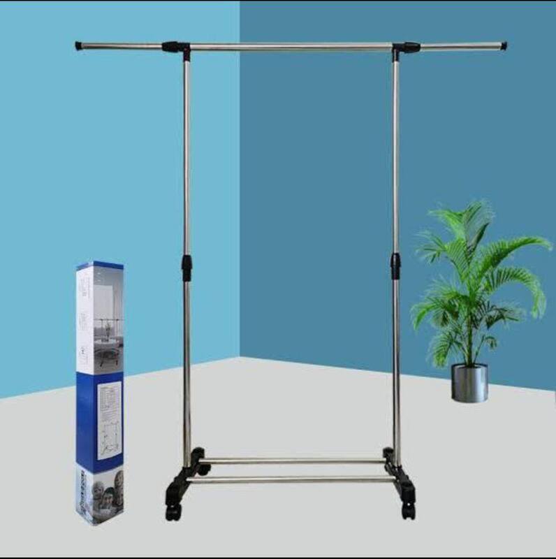 Single Pole Clothes Hanger