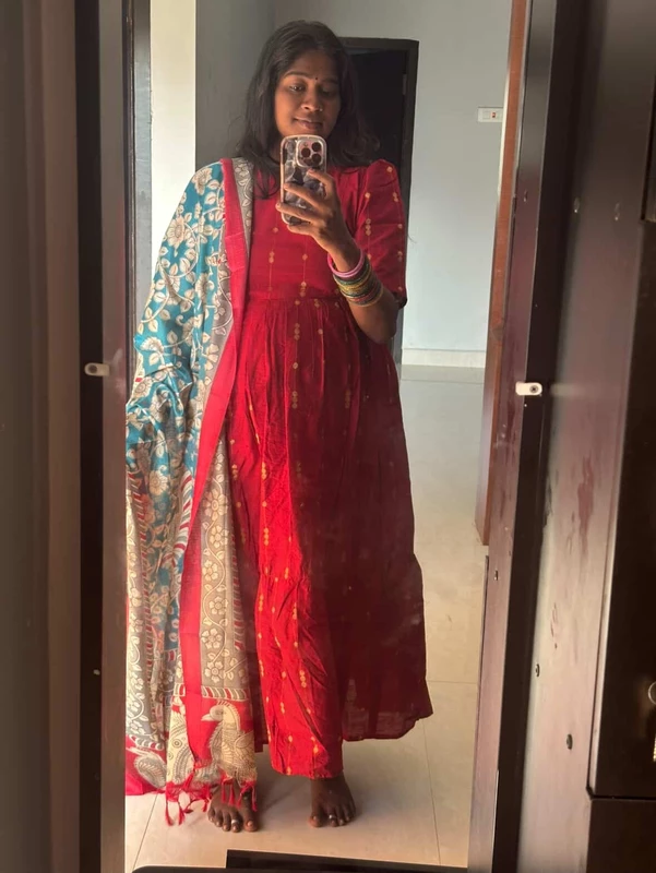 Festive Red Gold Detailed