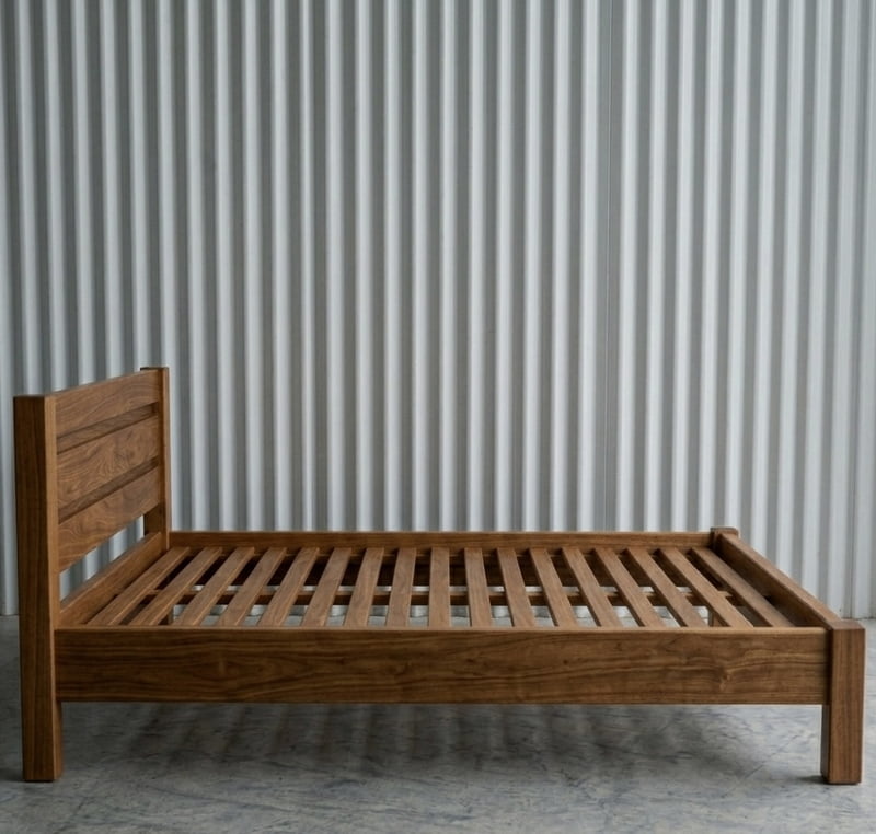 Fola Bedframe