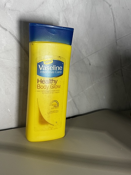 Vaseline Healthy Body Glow Lotion