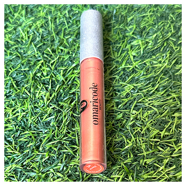 OMARICODE LIPGAZE LIPGLOSS