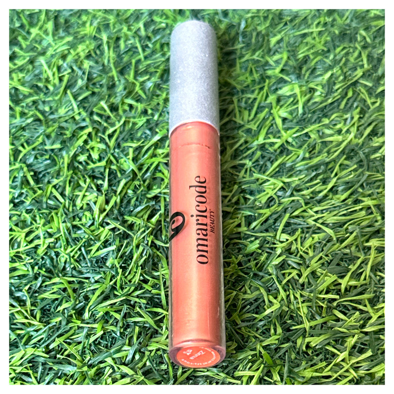 OMARICODE LIPGAZE LIPGLOSS
