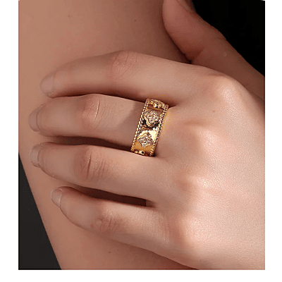 Mini Clovers Ring
