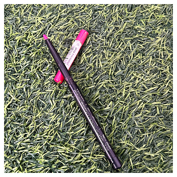 L.A. Girl retractable lip liner - PINK PARFAIT