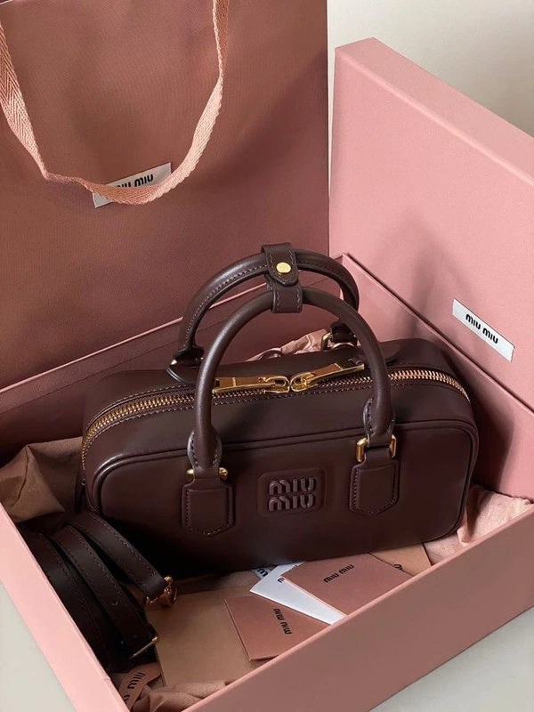 MIU MIU SAC STRUCTURÉ