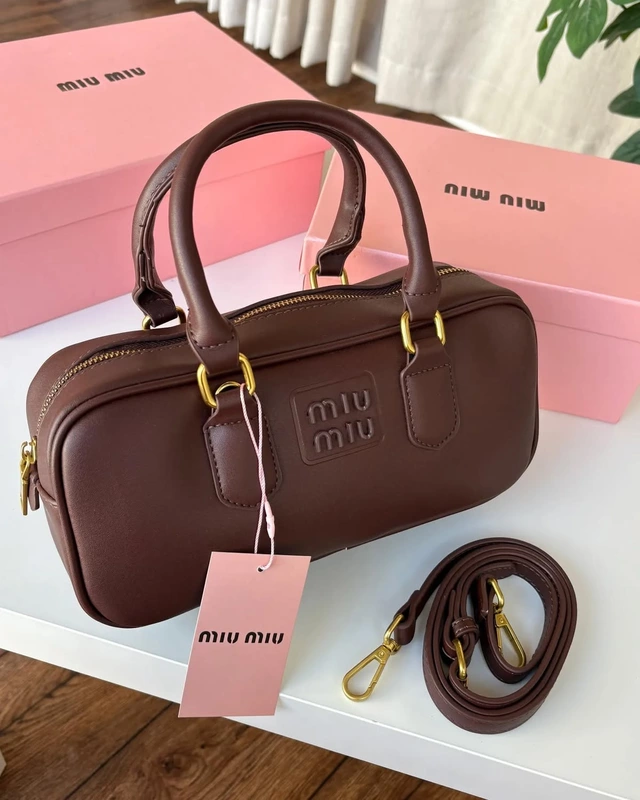 MIU MIU SAC STRUCTURÉ
