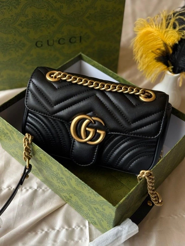 GUCCI SHOULDER SMALL BAG
