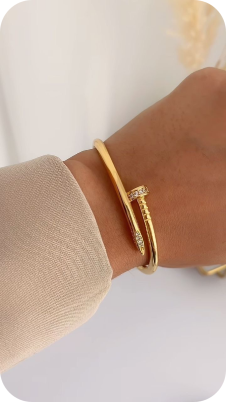 Cartier Zircons Tip Nail Bracelet