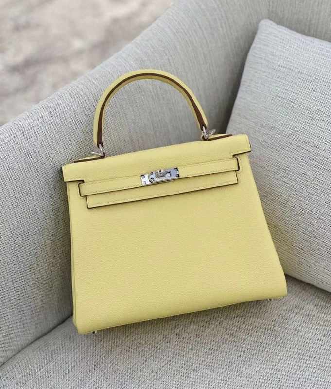 HERMÈS KELLY CUIR