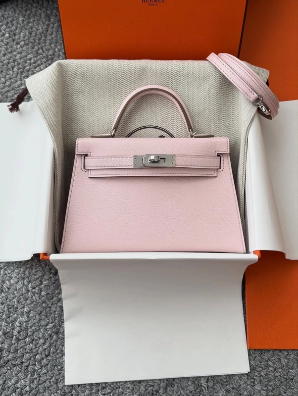 HERMÈS KELLY CUIR