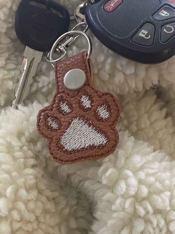 Embroidered Cat Paw Keychain: Faux Leather Pet Tag Key Fob