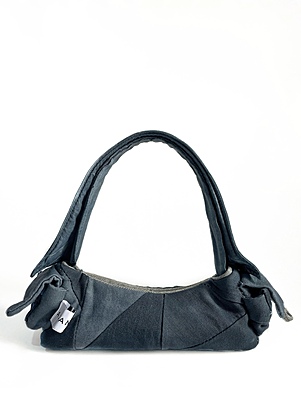 Collar Pouch in Grey Collar Pouch in Grey