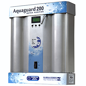 An employee using the convenient Touch Button Activation on the Aquaguard Pro 200 UV.