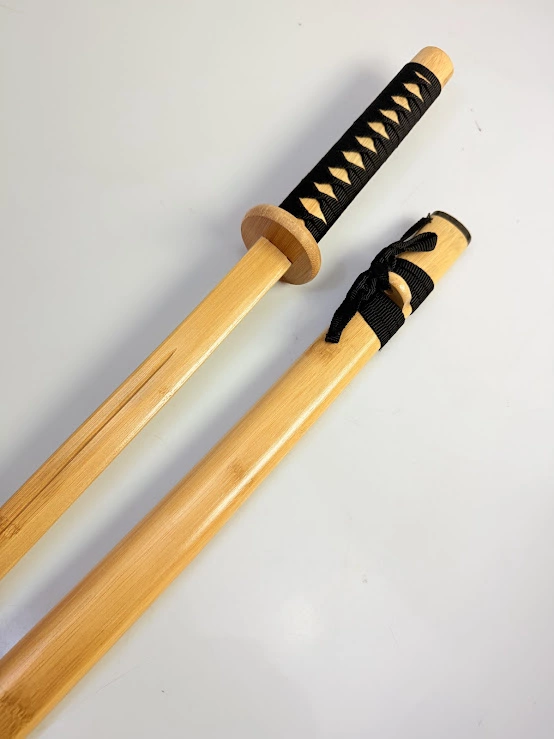 Bokken Con Saya