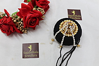 Andal Kondai - Ethnic Chandran Red kempstone & white stone Hair Accessory