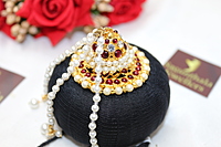 Andal Kondai - Red Kempstones & White Stones Hair Accessory