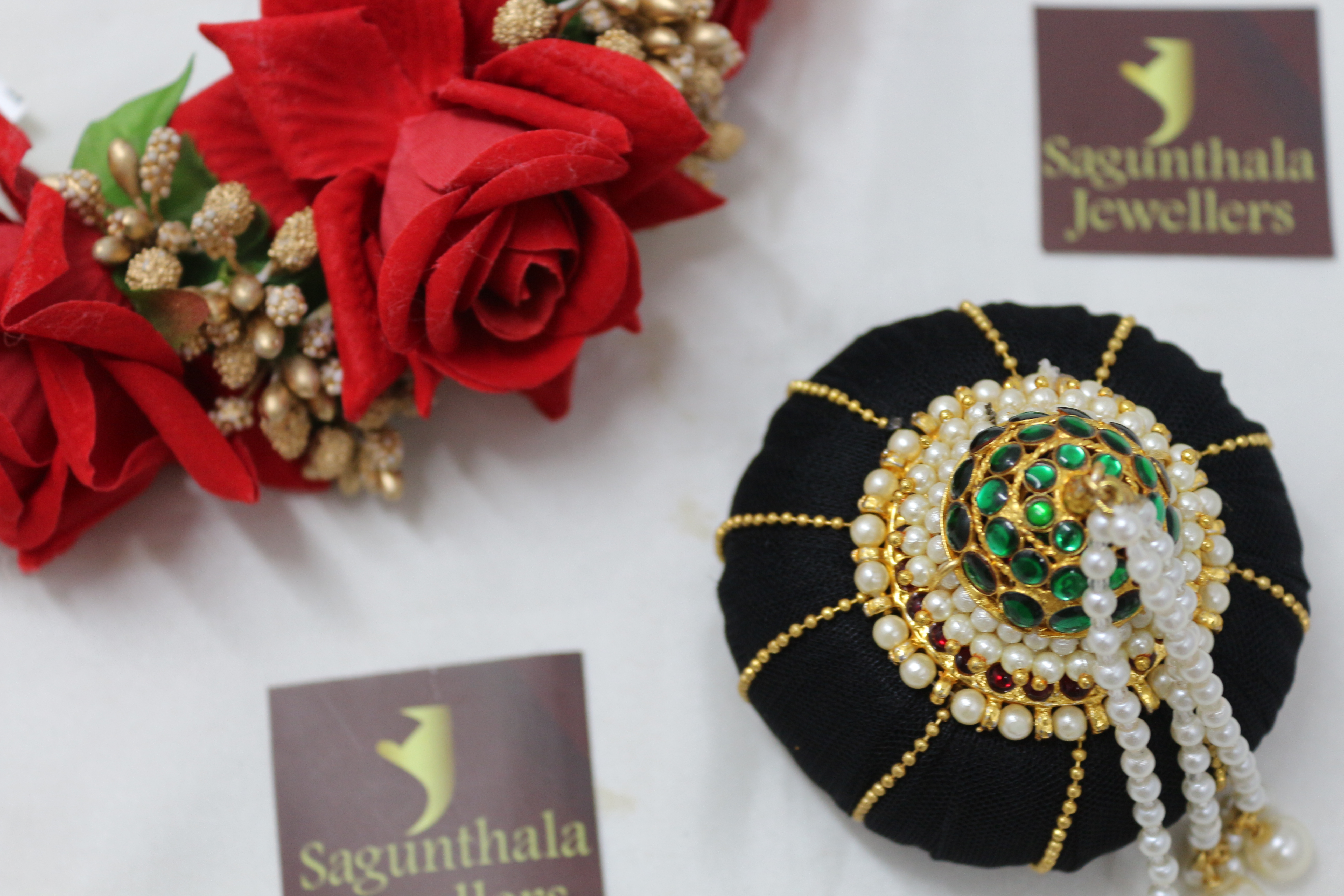 ANDAL KONDAI (green stone)