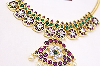 mango short necklace