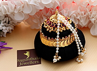 Andal Kondai - Ethnic Ornate Original Kempstones Goddess Lakshmi inspired Hair Accessory