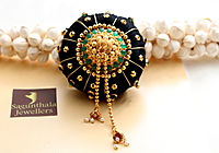 Andal Kondai - Full Green & Original Kempstones One Gram Gold Copper-made  Ethnic Grandeur Hair Accessory