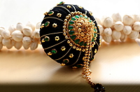 Andal Kondai - Full Green & Original Kempstones One Gram Gold Copper-made  Ethnic Grandeur Hair Accessory