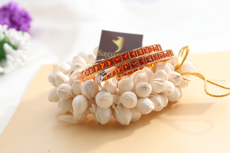 ORANGE SQUARE STONE BANGLES