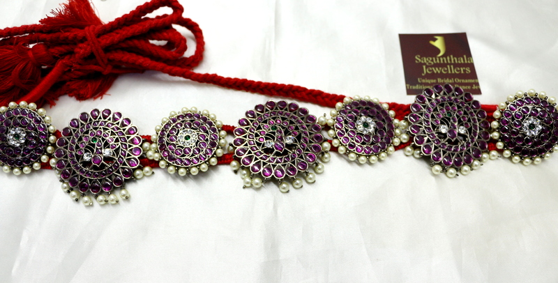 Margam Temple Jewellery Oddiyanam โ Black Antique Finish Waistbelt/Kamarbandh with Real Kempstones, Copper-Based