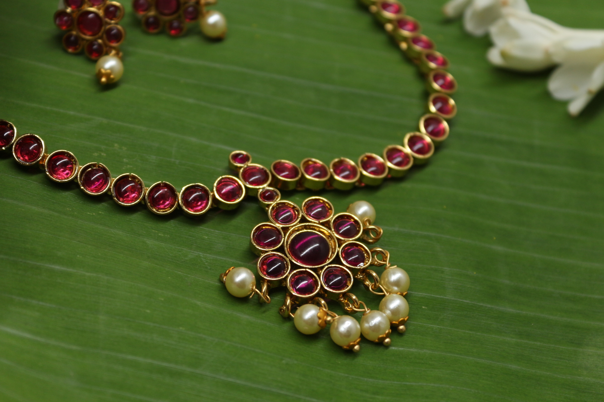 pink one stone attigai