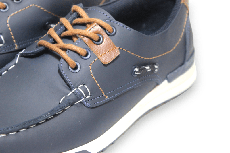 Mocasín Pianelo Azul con Muesca Talón Café