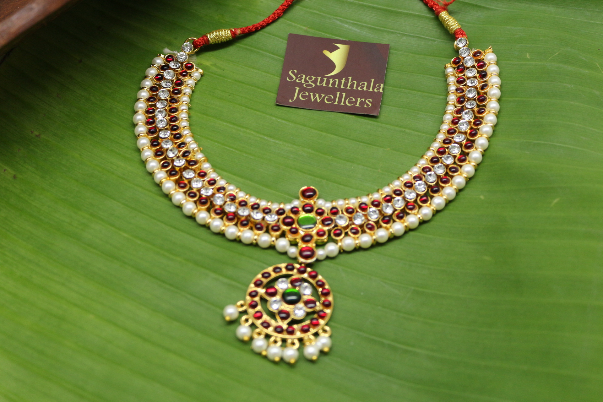 Traditional Kemp & CZ Stones Temple Choker Necklace with Pearls – Imitation Jewellery for Dance