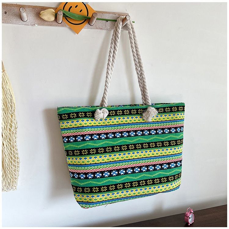 DESIGN TOTE BAGS