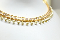 WHITE SQAURE STONE NECKLACE