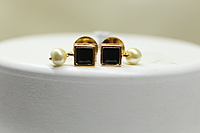 BLACK SQUARE STONE NECKALCE