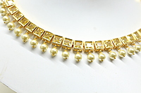 YELLOW SQUARE STONE NECKLACE