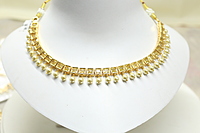 YELLOW SQUARE STONE NECKLACE