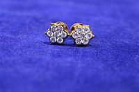 7 STONE DIAMOND MEDIUM STUDS