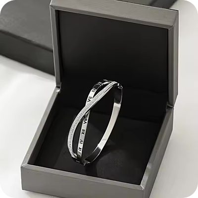 Roman Silver with Diamonds Roman Silver with Diamonds