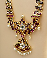 Margam Temple Jewellery - Mango Pattern with Chandran/Moon Side Pendants cHaram